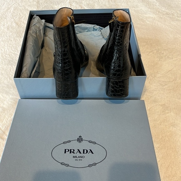 Prada crocodile ankle boots with brass buckle 38.5 EU - Picture 5 of 9